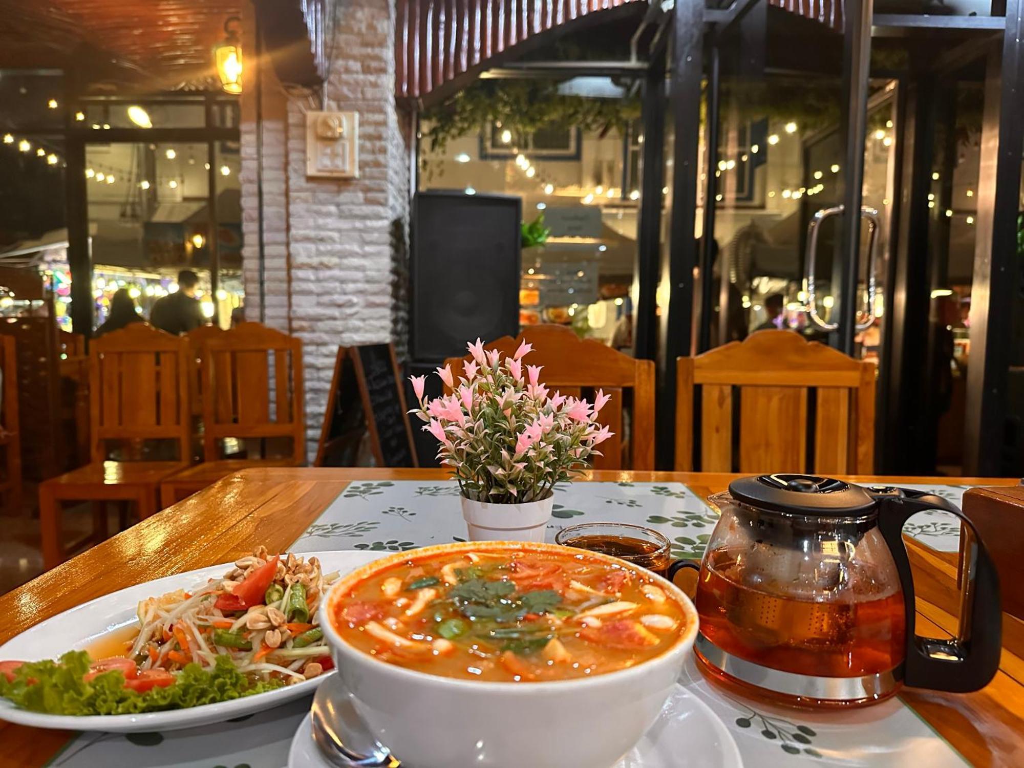Bt Hotel Kata Beach 외부 사진